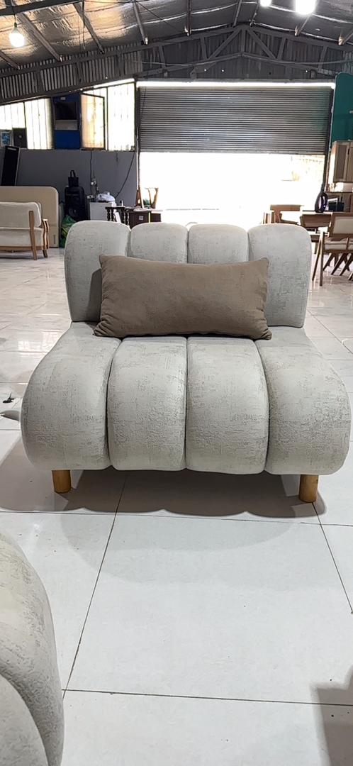   مبل راحتی ال صدف 6 نفره جنس چوب روسابعاد 260×220×85تکنفره 90×85کف اسفنجدارای رنگبندی چوب و پارچه امکان تغییر در ابعاد مبل  پارچه هانزو به همراه جلومبلی 