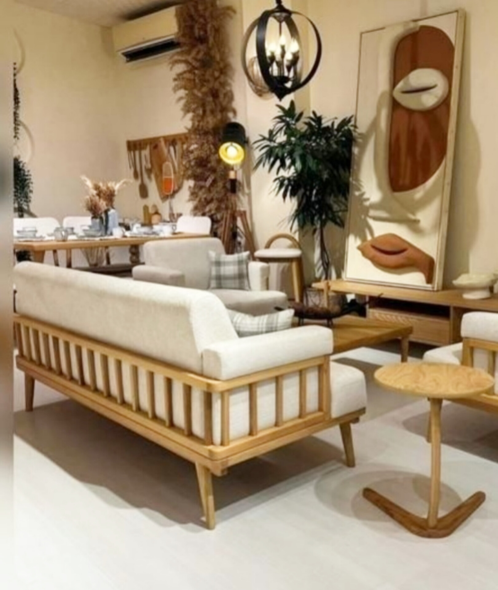   مبل 8 نفره 3+3+1+1پارچه لیما کلاف چوب راش نشیمن اسفنج ۳۵ کیلویی دارای رنگبندی امکان تغییر در تعداد نفرات 