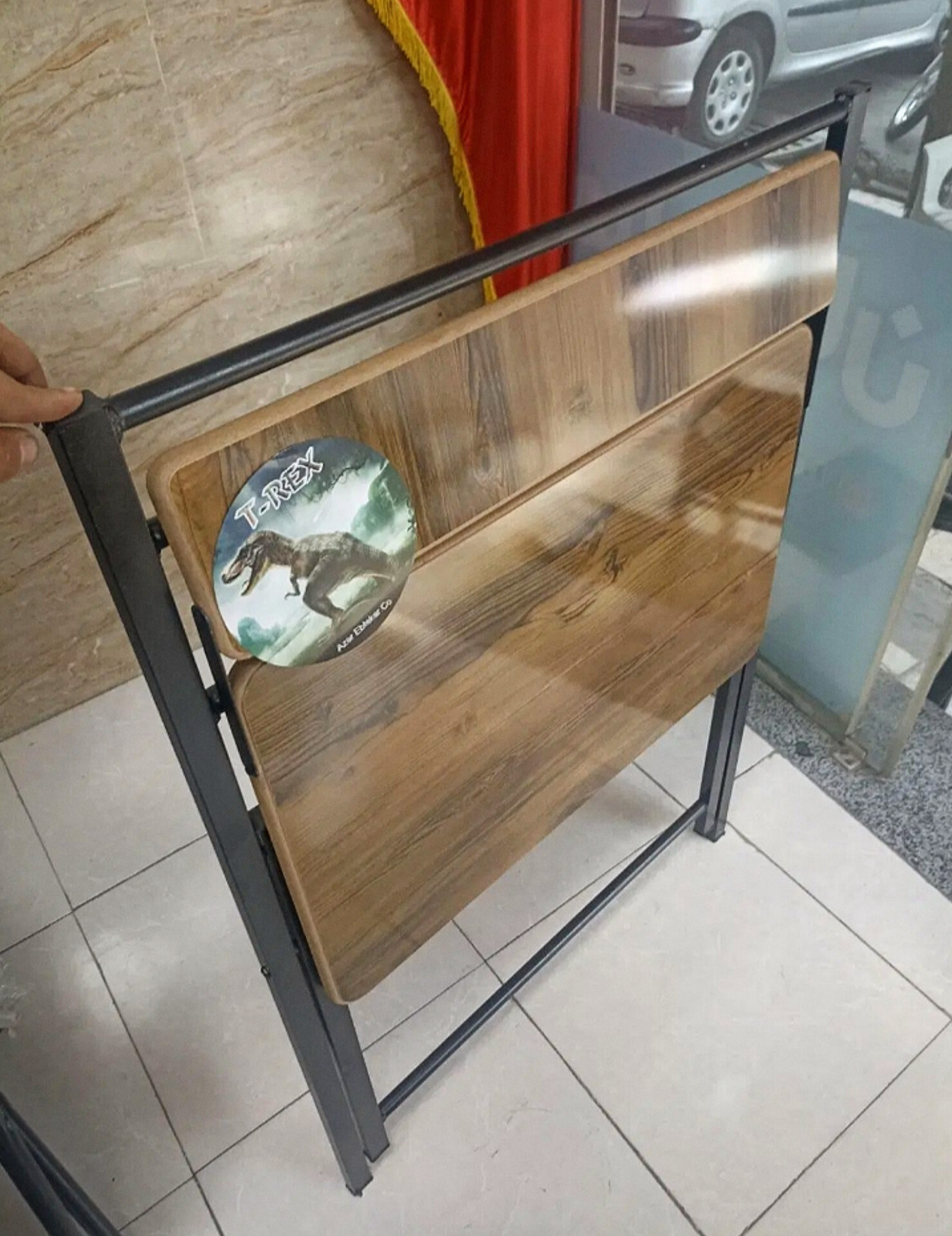  میز تحریر دانشجویی مدل لامل ابعاد 80×50×80جنس تمام mdf و روی کار های گلاس ضد خش پروفیل درجه 1رنگ کوره ای ثابت تک رنگ است 