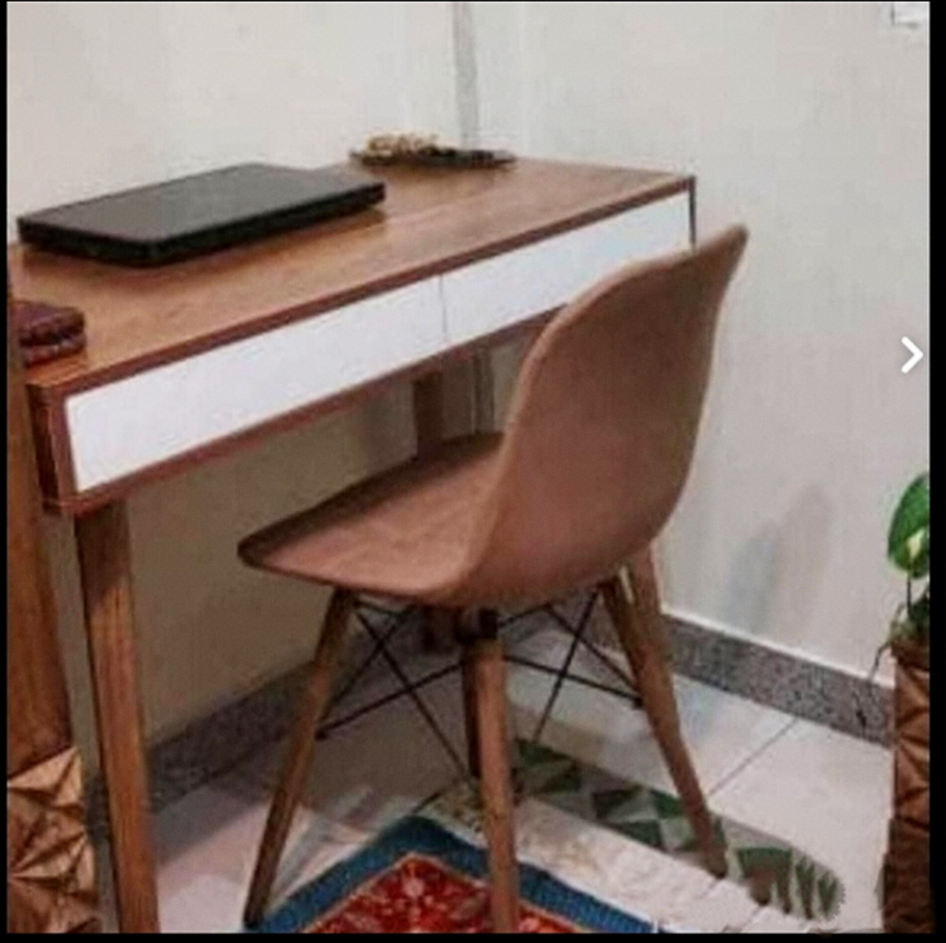   میز تحریر دانشجویی مدل سیلوا ابعاد 78×50×80جنس تمام mdf ریل سه زمانه کشو مگنتی پایه های چوب روس و قابل جدا شدن پروفیل درجه 1داراب رنگبندی است 