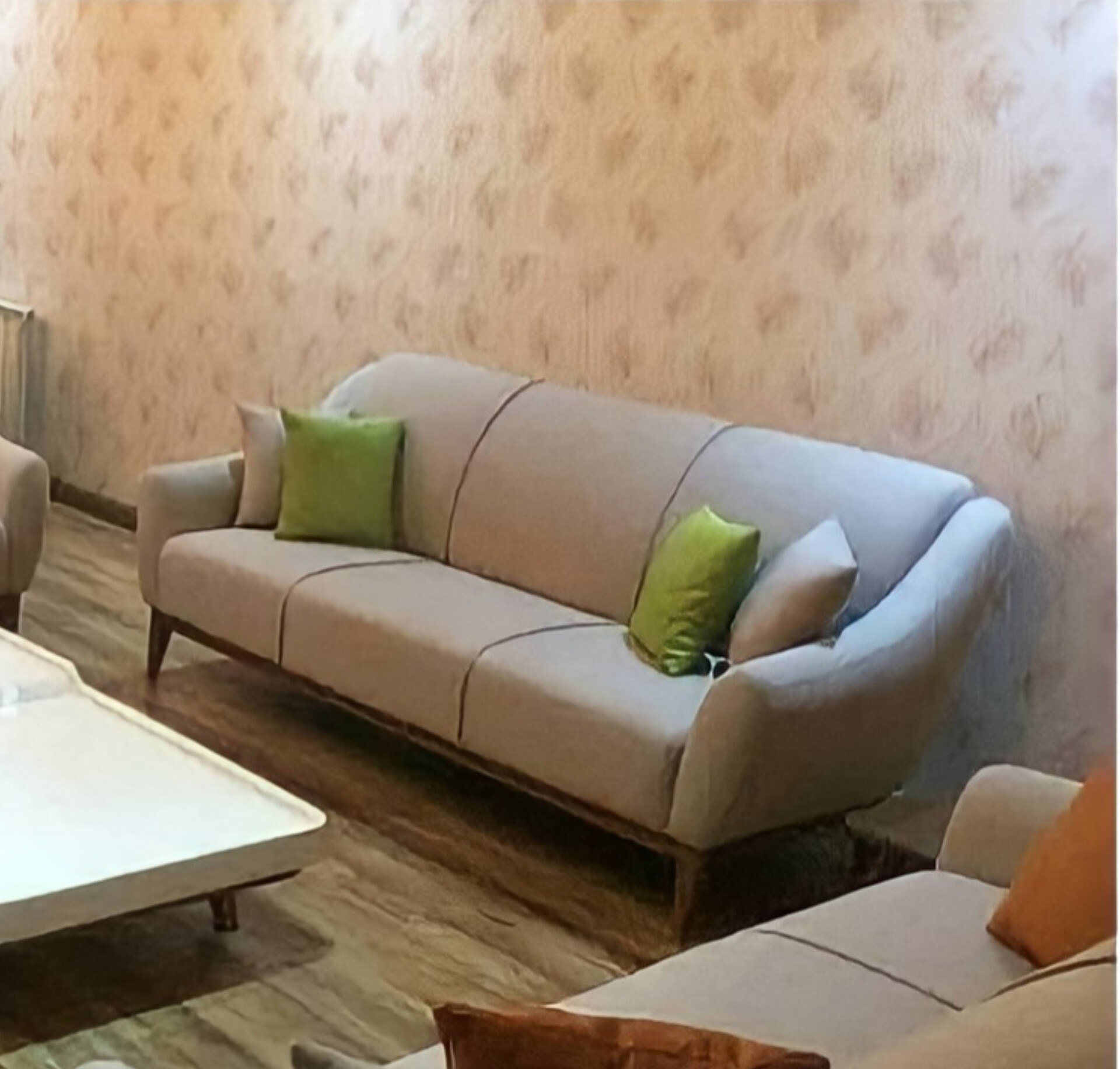  مبل کارلو ۵ نفره 3+1+1کلاف چوب روس نشیمن اسفنج ۳۵ کیلویی کف فنر پارچه هانزو دارای رنگبندی چوب و پارچه 