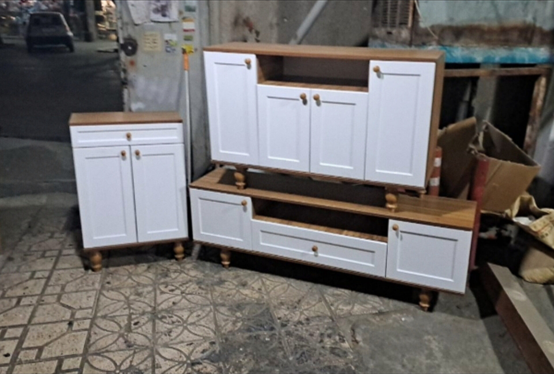  ست میز تلویزیون میز کنسول و اینه و جاکفشی 4 تکه جنس mdf ابعاد 160×34×45مناسب تا تلویزیون تا 64 اینچ 120×40×80‌60×32×87 میز tv دو درب و یک کشو کنسول 4دربجاکفشی 2 درب و یک کشو کار شیک و دورنگ،لولای آ ام بند قاب آینه گرد