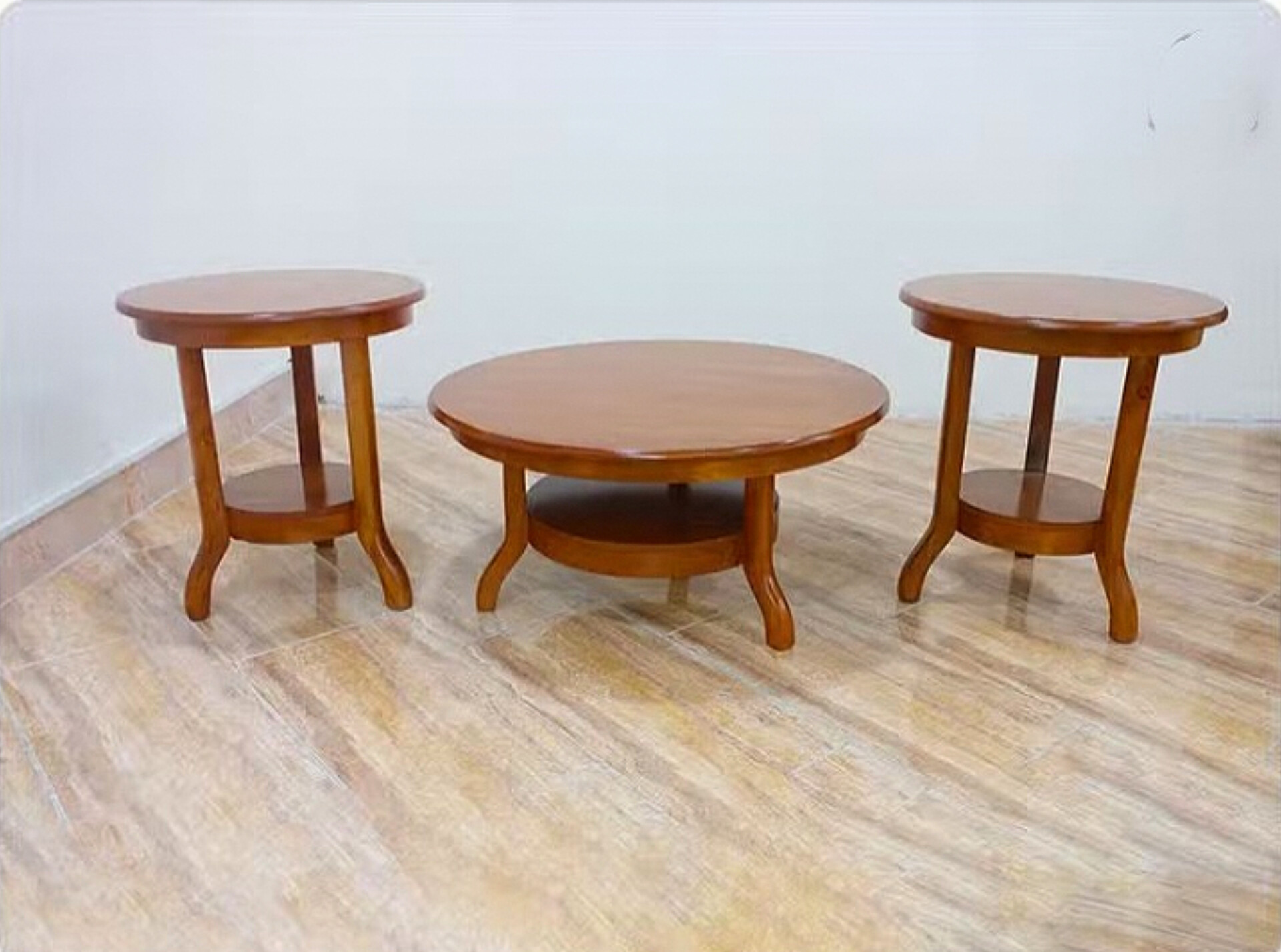  میز جلومبلی و عسلی لهستانی 3تکه جنس چوبی ابعاد 80×80×4540×40×50دو طبقه بسیار شیک‌دارای رنگبندی 