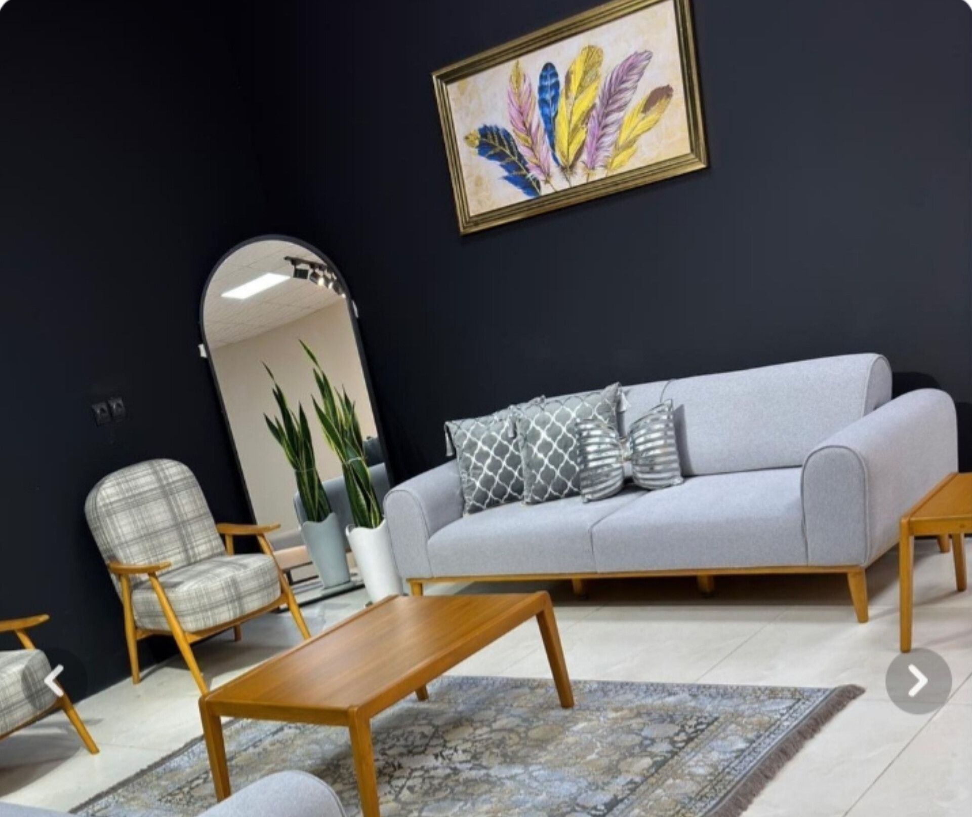  مبل راحتی کاپر 3نفره ابعاد 220×85×88کلاف چوب روس نشیمن اسفنج ۳۵ کیلویی پارچه هانزو بسیار شیک دارای رنگبندی مناسب tv room