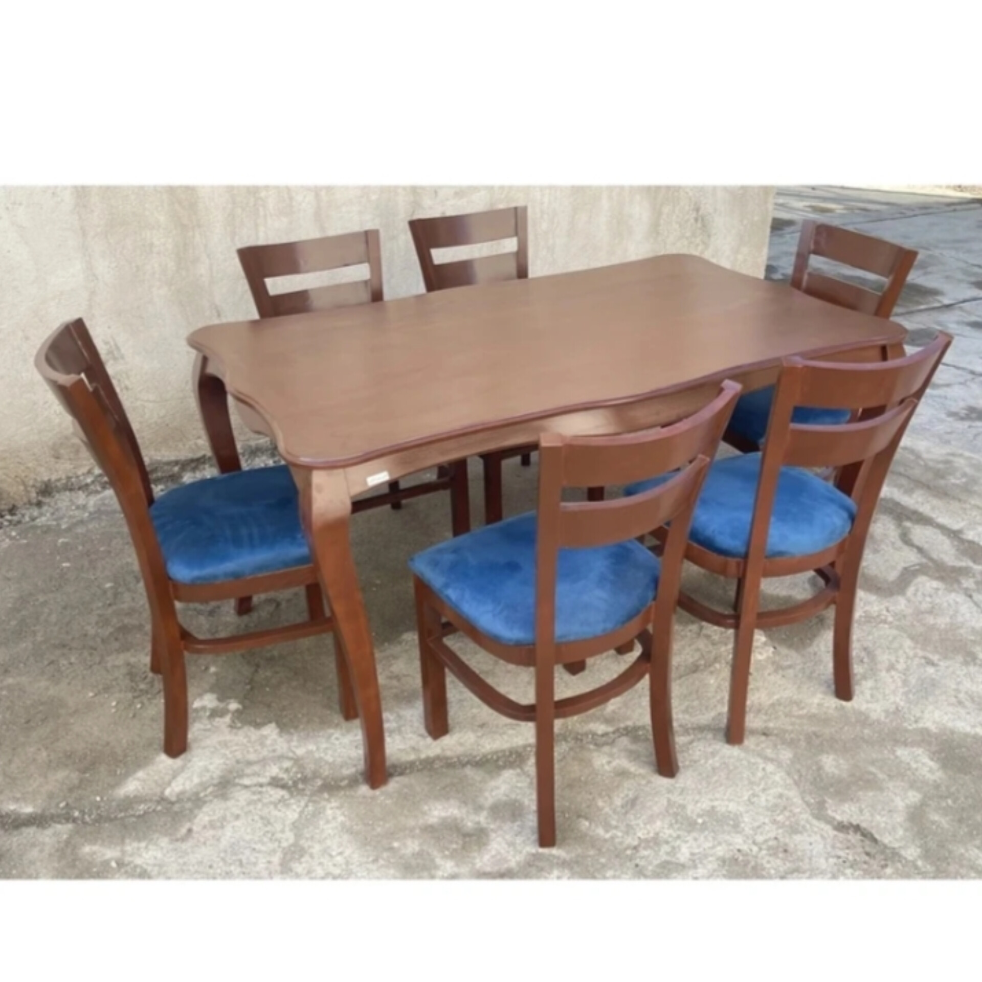  میز و صندلی ناهارخوری خشتی4نفره جنس چوب روس ابعاد 80×120×8035×35×50پایه گلدونی کف اسفنج پارچه دیاموند دارای رنگبندی چوب و پارچه 