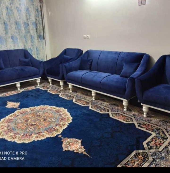  مبل کارلو ۵ نفره 3+1+1کلاف چوب روس نشیمن اسفنج ۳۵ کیلویی کف فنر پارچه هانزو دارای رنگبندی چوب و پارچه 