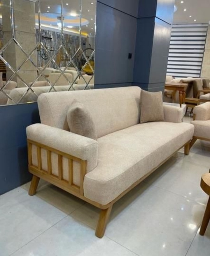   مبل 8 نفره 3+3+1+1پارچه لیما کلاف چوب راش نشیمن اسفنج ۳۵ کیلویی دارای رنگبندی امکان تغییر در تعداد نفرات 