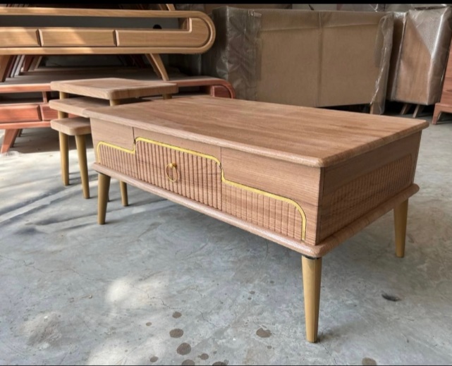  میز جلومبلی و عسلی مدل سیلوا 4 عددی جنس mdf ابعاد 100×67×32روکش وکیوم 3 دهم پایه های abs جلومبلی تک کشو و عسلی های زیر هم رو دارای رنگبندی 