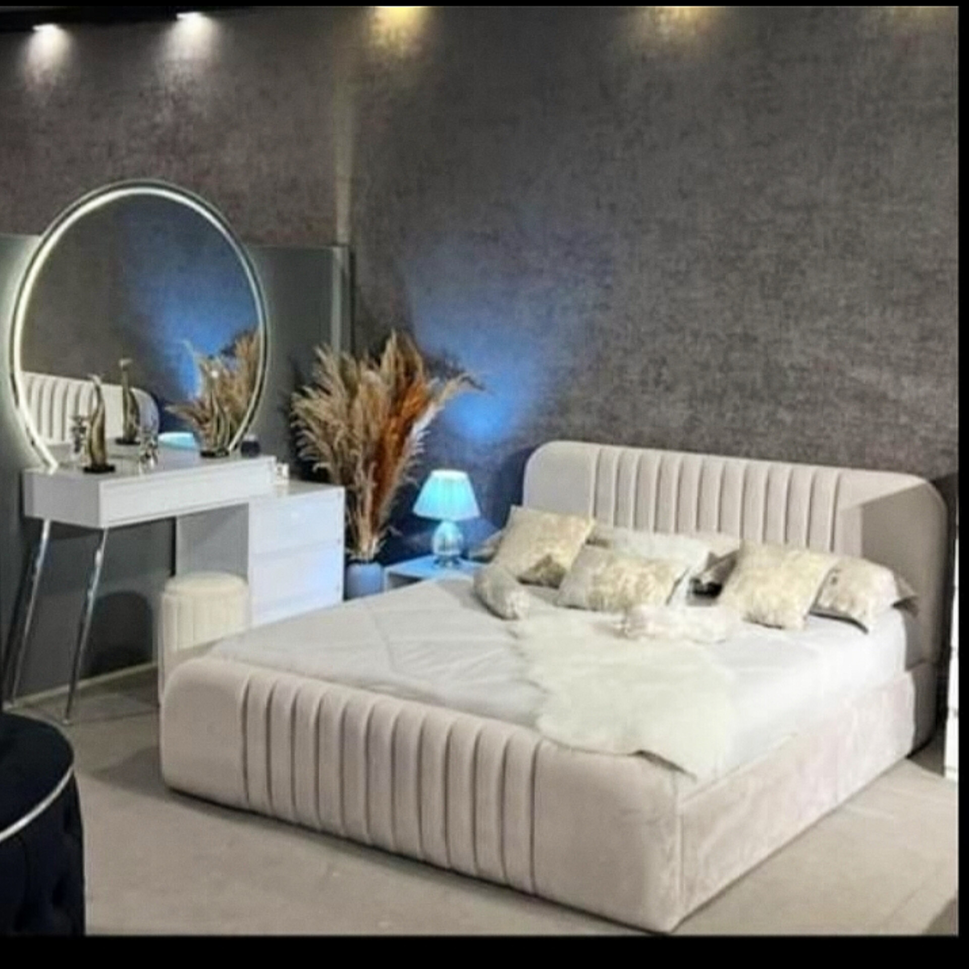 تخت دونفره مدل تدی شیاردار -طوسی روشن