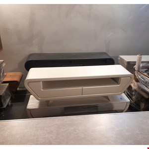 میز تلویزیون رادیویی وی 140 سانت کد 005