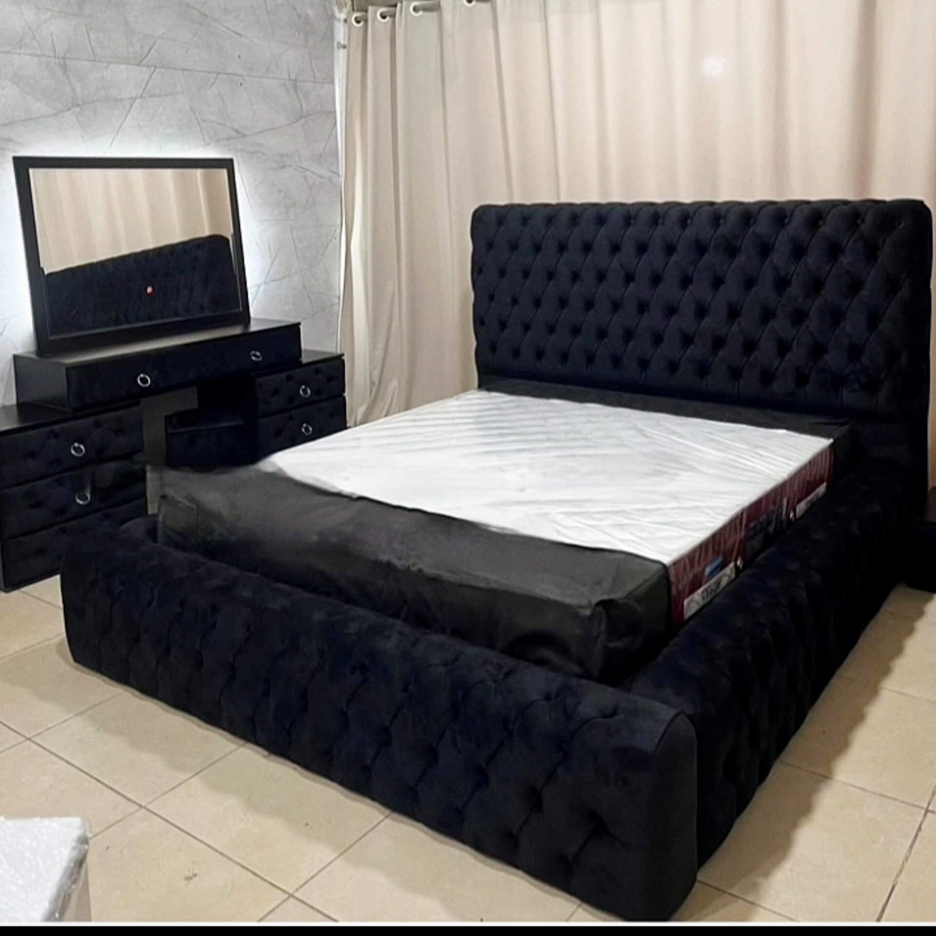 سرویس خواب دونفره مدل چستر -مشکی